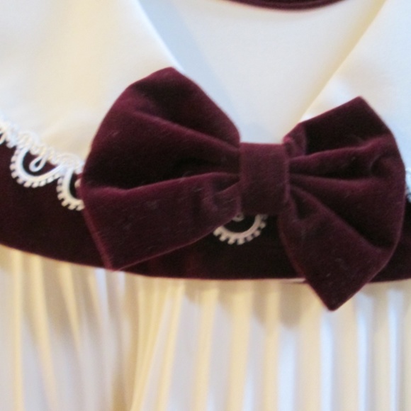 new GIRLS FORMAL white pleated dress with matching hat Sz 4 - Picture 3 of 15